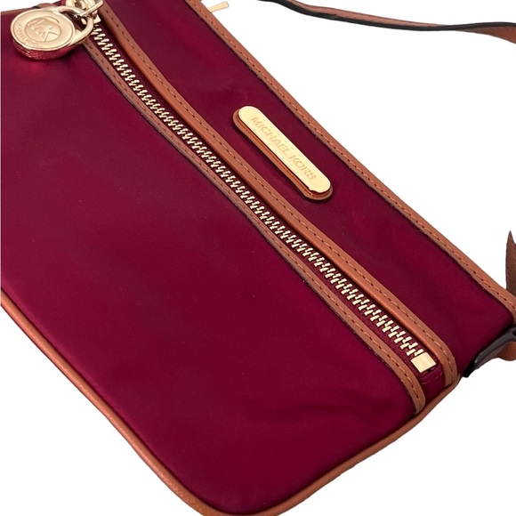 Michael Kors Kampton Maroon Nylon Wristlet - Picture 14 of 17